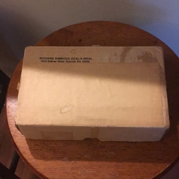 80’s nostalgia, Richard Simmons deal a meal and original shipping box - Picture 2 of 5